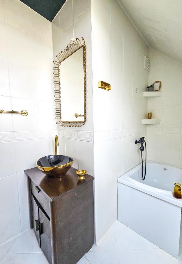 Top Roof Apartment กดัญสก์ ภายนอก รูปภาพ